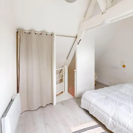 Ferienhaus Charme, & A Pied